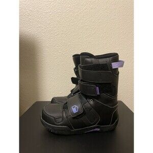 Liquid Snowboard Boots Youth Size 6